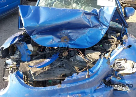 1998 Volkswagen New Beetle z USA, uszkodzony, nr VIN 3VWBB61CXWM006888